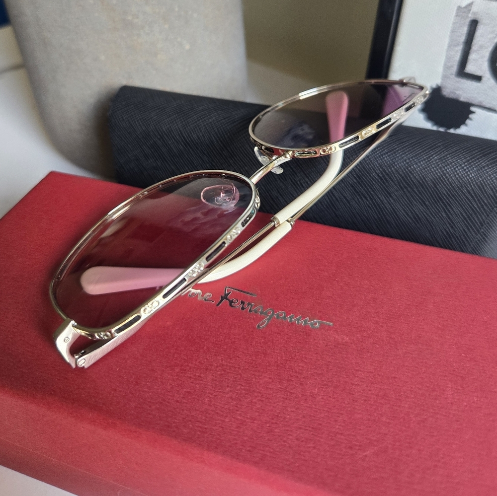 Salvatore Ferragamo Radiant Violet Women Rose Gold Ivory Sunglasses - Picture 11 of 12
